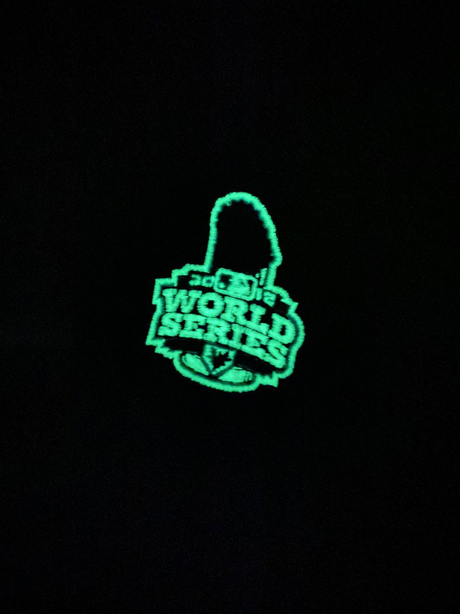 SonsofJohnnieLe's tweet photo. #sfgiants glow in the dark cap from @HatClub #2012WorldSeries https://t.co/ANon3rLmdu