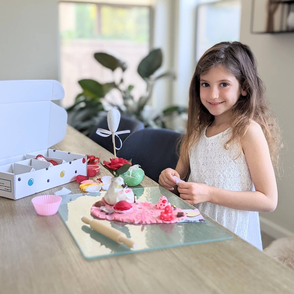 OTPlan's tweet photo. 💕 What the World Needs Now is Love, Sweet Love 💕

Only 5 #valentinesday kits are left in stock! Orders placed by Tuesday while be shipped in time to arrive before the holiday!

Link in bio or follow the link https://t.co/Im5nBk3dyb https://t.co/Ypm79qaXTC https://t.co/XubixXFZhj