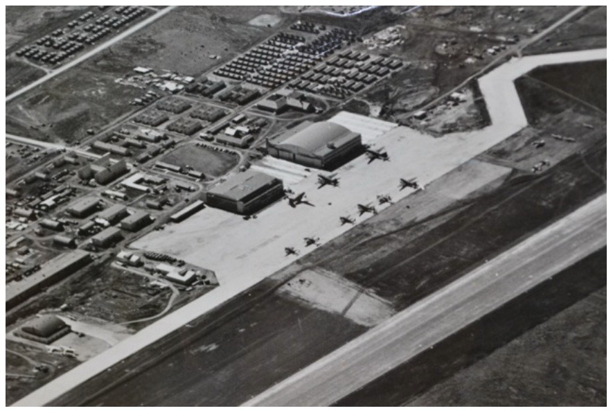1942 • Hangar 11Already well known as a jumping off point for the north, Blatchford Field underwent a significant change during WWII, which included the construction of Hangar 11 by the USAF east of the airport.  #EdmontonWhenAndWhere • Hangar 11 (centre) looking S/E