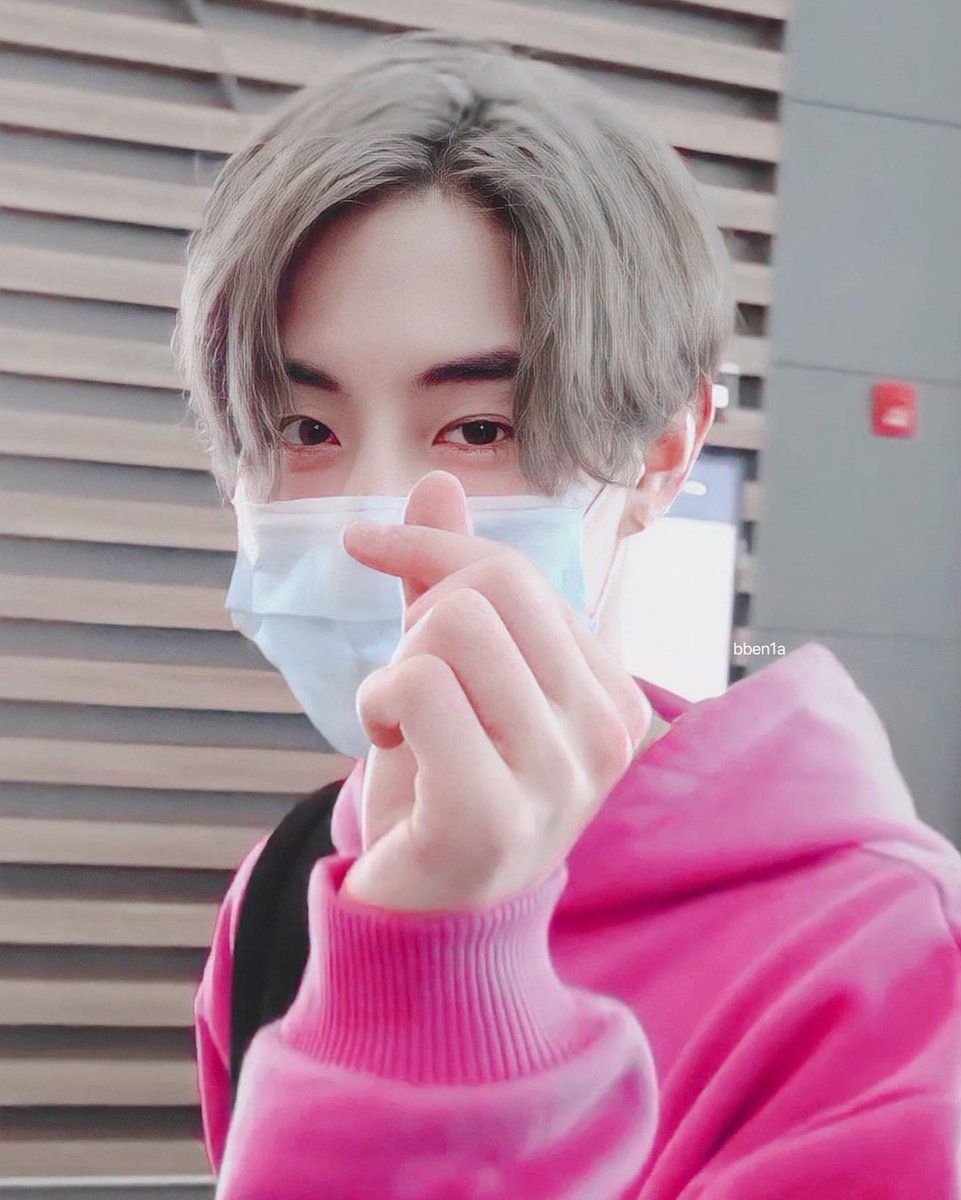 UNIQ-王一博 👑 tweet media