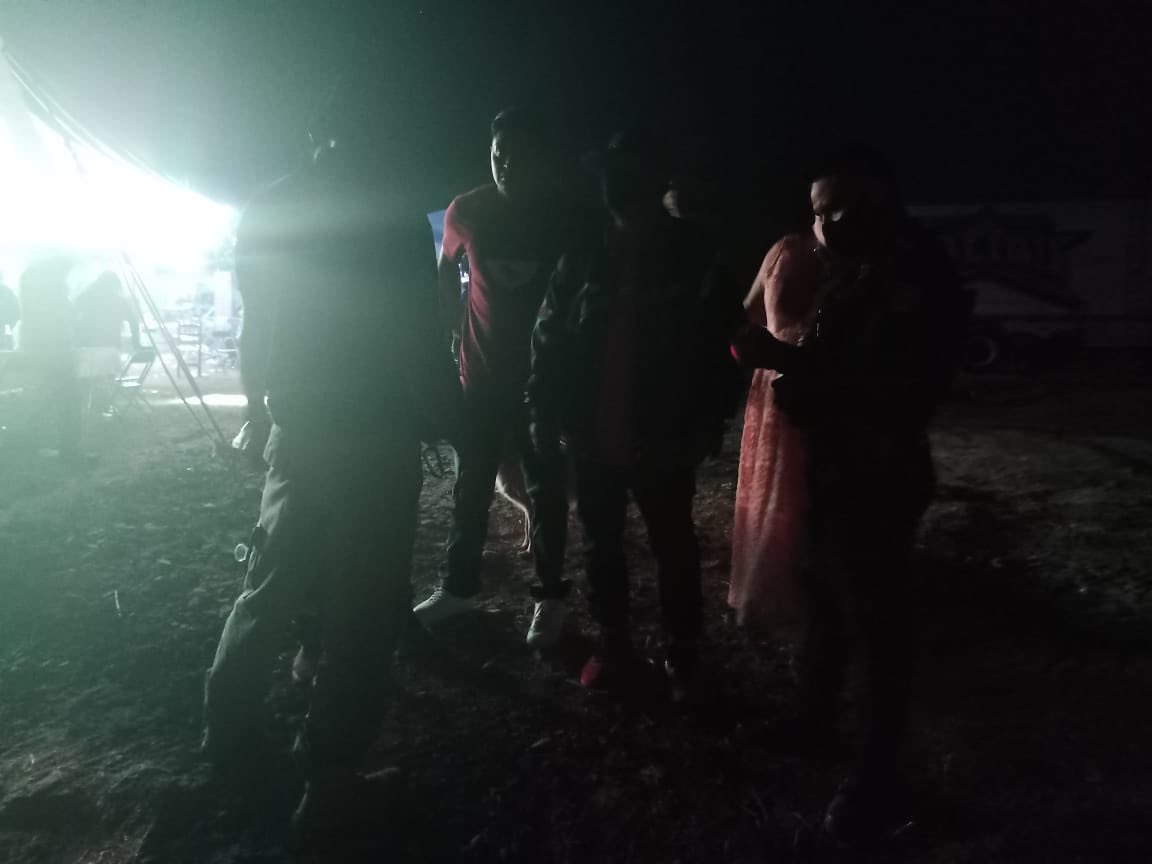 OcoyucanInforma's tweet photo. #ocoyucan #informa
🔵#Inrresponsables arman tremendo pachangon en la Junta auxiliar de #santamariamalacatepec en ocoyucan 10:43 Horas. Se realiza entrega de decreto en evento social ubicado en calle Atlixco.
Lugar. Santa María Malacatepec.
acudió protección civil de ocoyucan https://t.co/n5KvtUxVxr