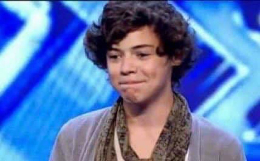 hstylespics's tweet photo. harry styles              harry styles
       2010                           2020 https://t.co/uibwKA7MPa