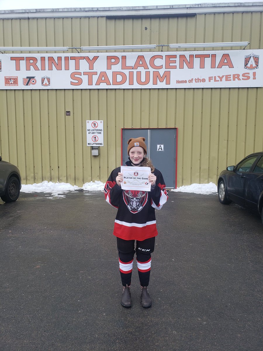 Lisabutt8's tweet photo. So this just happened 😐 #girlshockey #ClarenvilleCaribous #playerofgame #goingforgold https://t.co/R0dYccB0EN