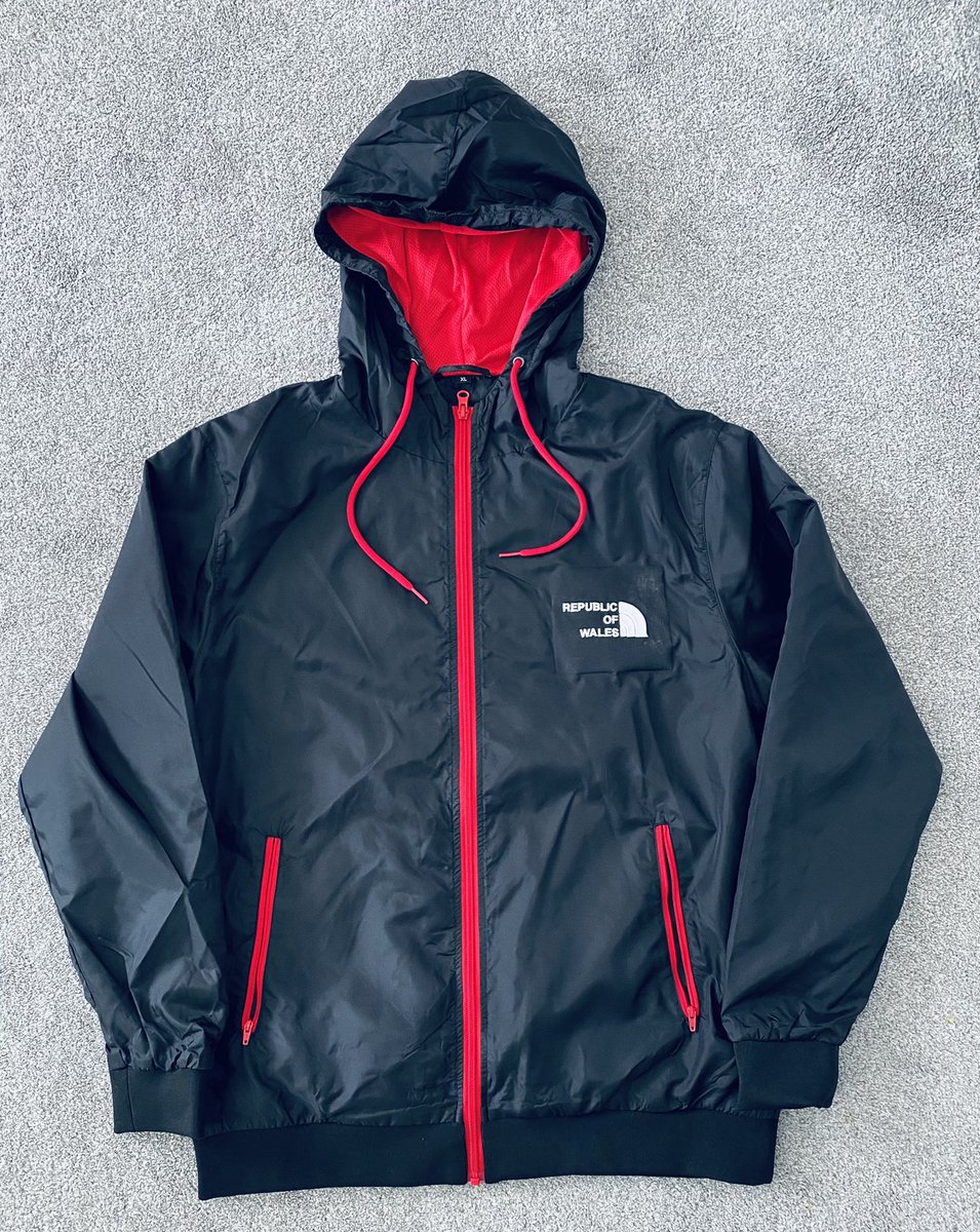 CymruCollect's tweet photo. 🚨 ROW COMPETITION 🚨 

Win
1 of our new Jackets,
A republic of Wales tee,
Passport,
Mug,
Face mask,
Pin Badge,
Bobble hat,
2 packs of stickers,
A mousemat of your choice 😍
(Over £125 worth)

Just retweet this tweet 🔁
&amp; Follow us ✅
To enter 😍

Comp runs until 7.2.21 @ 6PM 🏴󠁧󠁢󠁷󠁬󠁳󠁿 https://t.co/zK6NsGAaY9