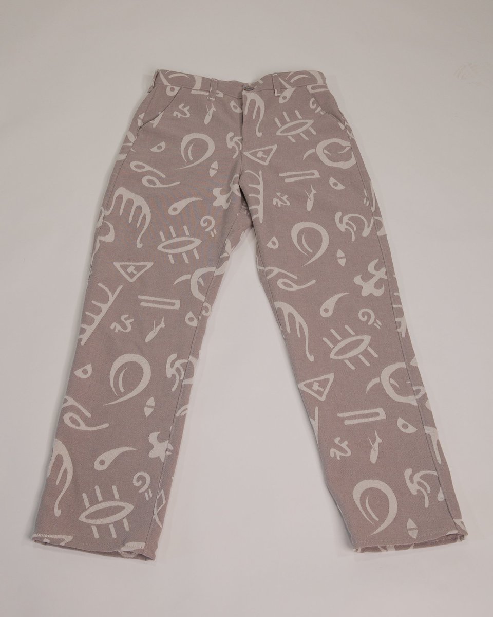 SigThreads's tweet photo. Hieroglyph Denims now available
☆ 
Relaxed fit
☆
Inquire about sizes not listed
☆ 
Link in bio https://t.co/hAU2oYt9IV