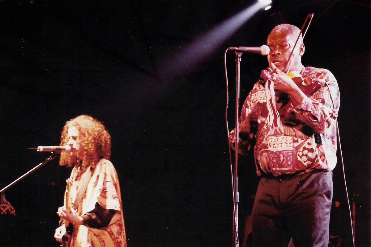 El tiempo pasa, Amador nos dejó en el 2009, yo no me veo igual que en esa época y ahora la pandemia nos hace reflexionar que el momento presente es lo más valioso que tenemos.