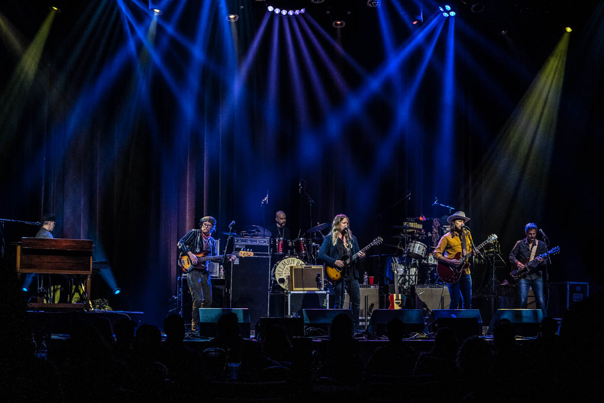 Concert Review: The Allman Betts Band, along with Jackson Stokes at <a href="/ACLLive/">ACL Live</a>
frontrowctr.com/20210129-allma…
📷 📝 Stacey Lovett / <a href="/allmanbettsband/">The Allman Betts Band</a> <a href="/Jacksonstoked/">Jackson Stokes</a>