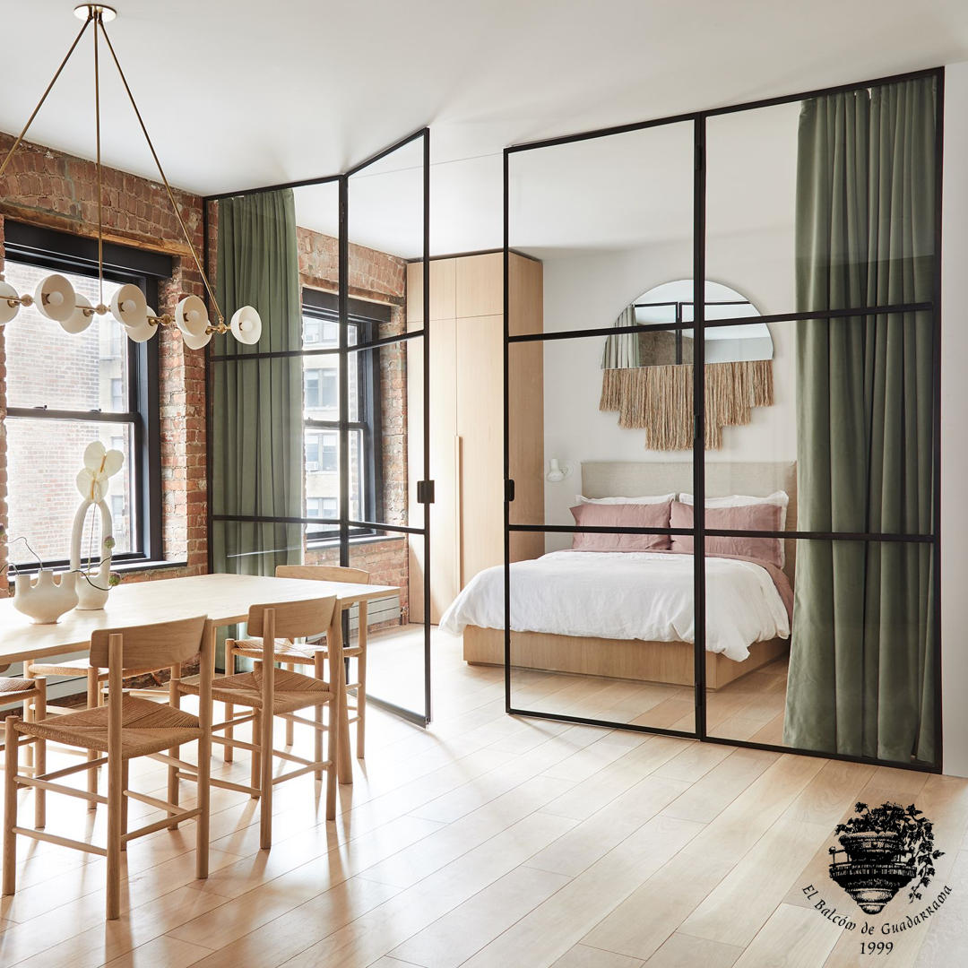 ebdg1999's tweet photo. Las cortinas no son solo para las ventanas. 
También son perfectas para separar ambientes en un estudio (si encima añades un cerramiento de cristal y hierro conseguirás un look de revista), o incluso para separar el vestidor del dormitorio. El resultado es muy sofisticado. https://t.co/MioTYVzBPL