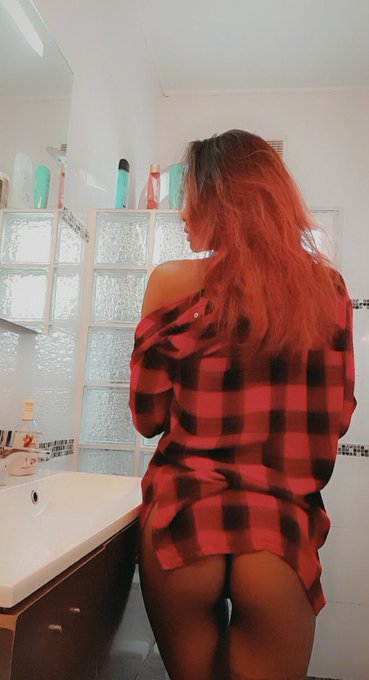 Une belle soir&eacute;e 🔞💋💋🍆 #mym #ass #libertin #echangiste https://t.co/DSWpoaUN5x<a href="/tag/mym"class="tags">#mym</a><a href="/tag/ass"class="tags">#ass</a><a href="/tag/libertin"class="tags">#libertin</a><a href="/tag/echangiste"class="tags">#echangiste</a>