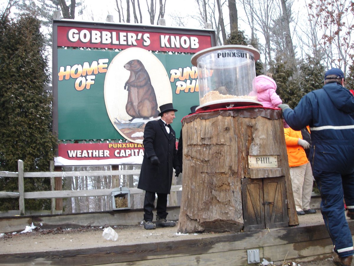 MarkusMonka's tweet photo. Please, Phil -> early spring. Thanks! #groundhogday #punxsutawney #weathercapitaloftheworld #ididit #in2006 https://t.co/2HnTEGz3ea