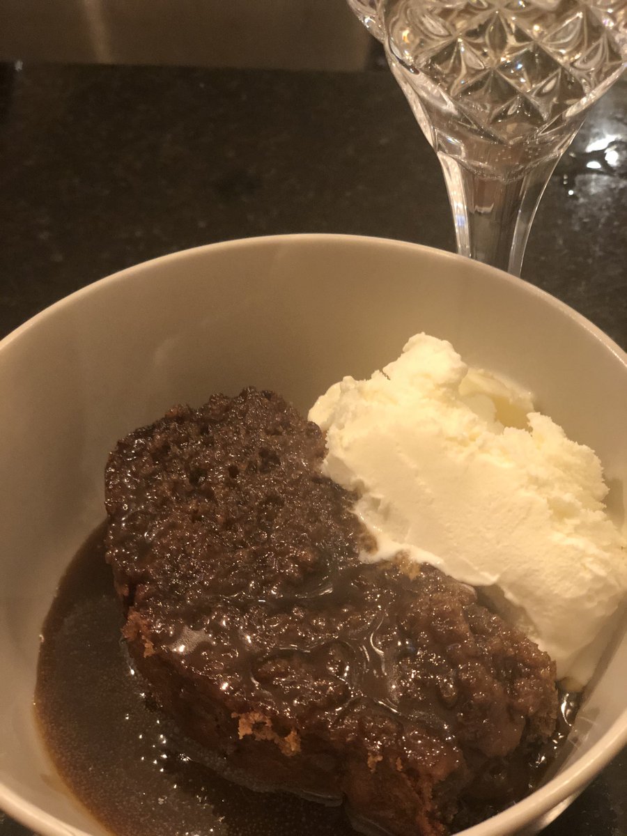 GilmoreLouise's tweet photo. Delious homemade sticky toffee pudding with banana caramel sauce! Thanks to @saintcol and @GordonRamsay cookery book 😋 https://t.co/XzyhFL3wHw