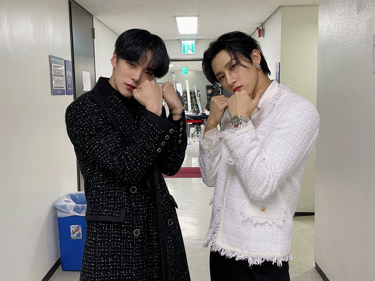 1/31 Monsta x Twitter