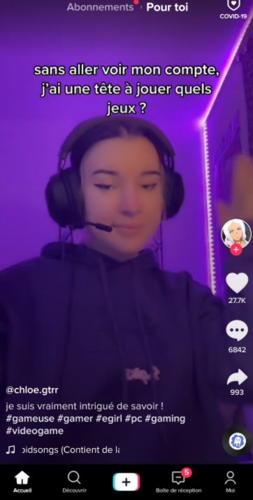 Pqfstiktok's tweet photo. Pendant ce temps sur Tiktok https://t.co/jqLqQHS39v
