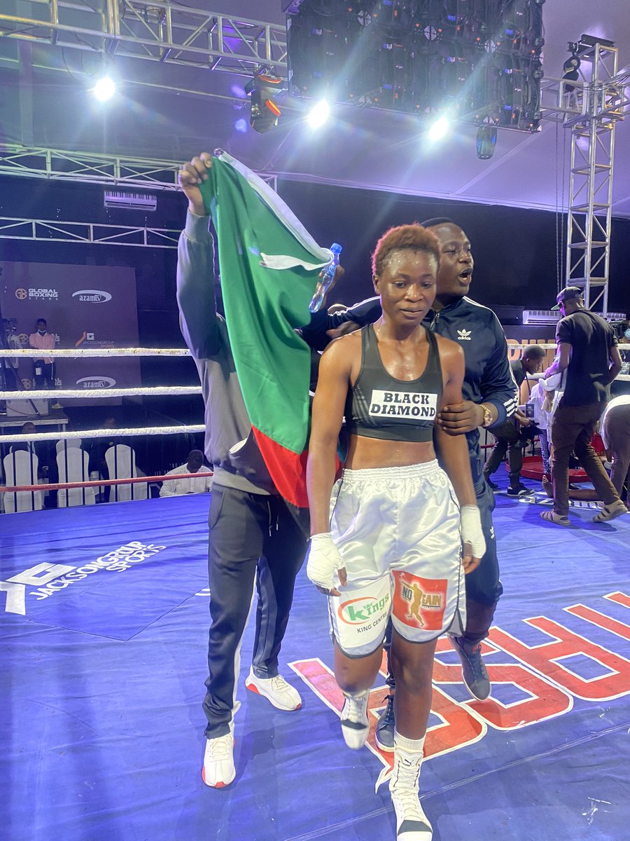 KapalasaPhiri's tweet photo. Happy to have been part of such an amazing journey. Knock out in 1 min 57 seconds. Congratulations Champ. We are bringing the world title home before we close 2021. https://t.co/LHdQ6NRd4o https://t.co/r2iGx0APpA