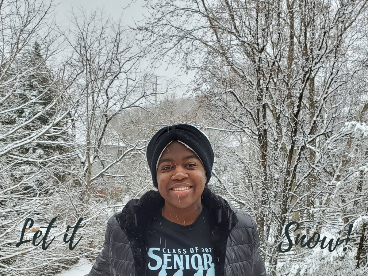 PshsSenator's tweet photo. LET IT SNOW ❄ 
@_MARLYN_N_  SHOW OFF YOUR SNOW DAY PICS ☃️ https://t.co/Fw0o4F2lWD
