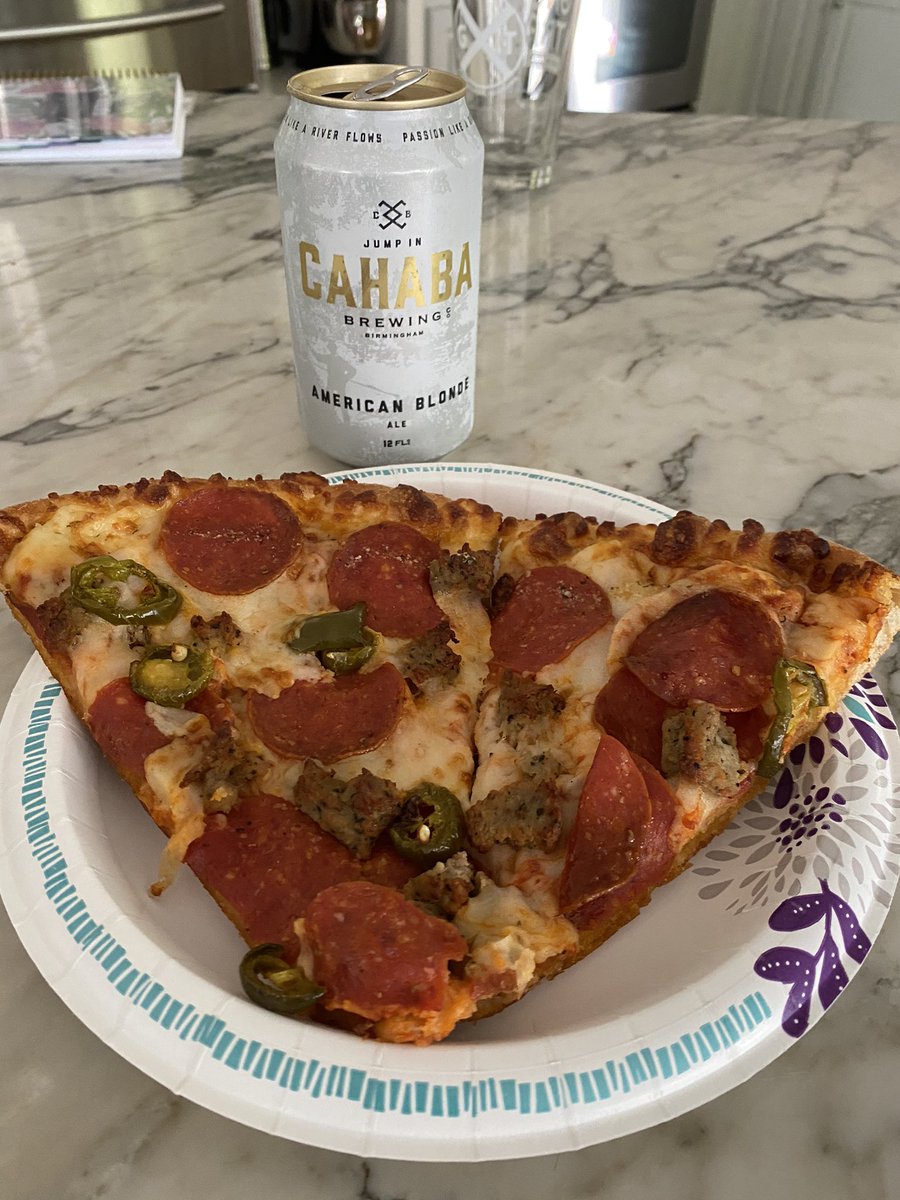 ColeBensinger's tweet photo. Running is done. @CahabaBrewing Blonde and pizza for post race. Tacos for dinner. #runAlabama #BeatYesterday #garmin #73threads https://t.co/vZcr5YhfJC