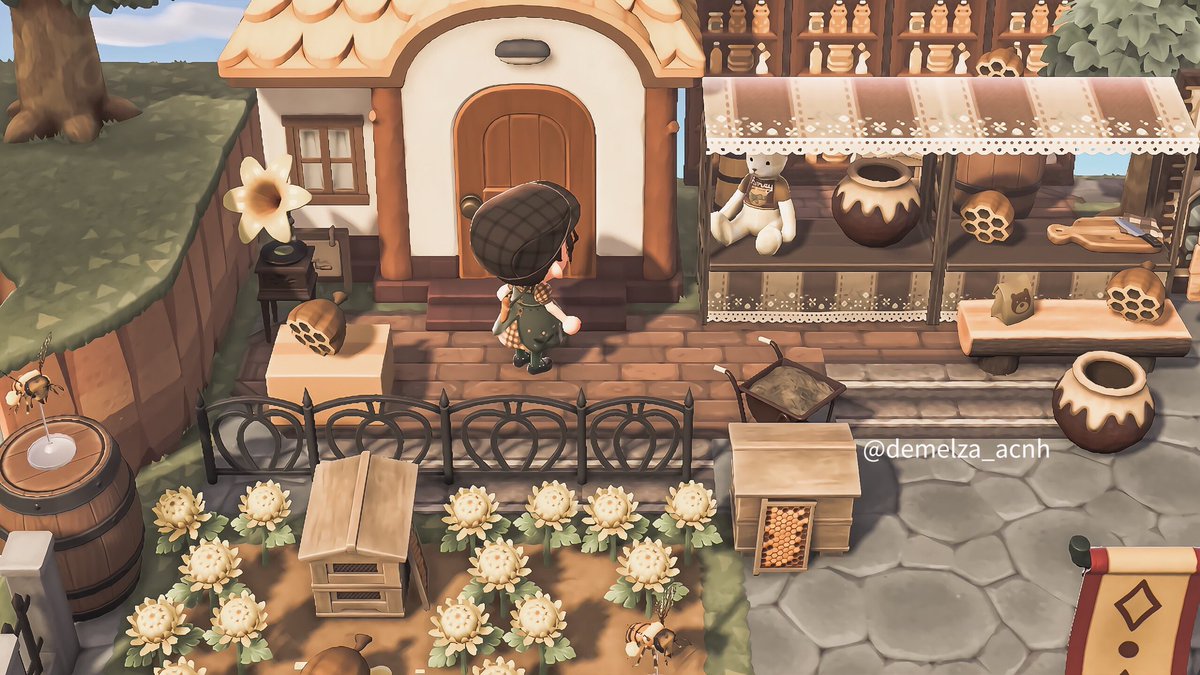 demelza_acnh's tweet image. Goldie runs a small artisan honey business in the local plaza 🍃🌱