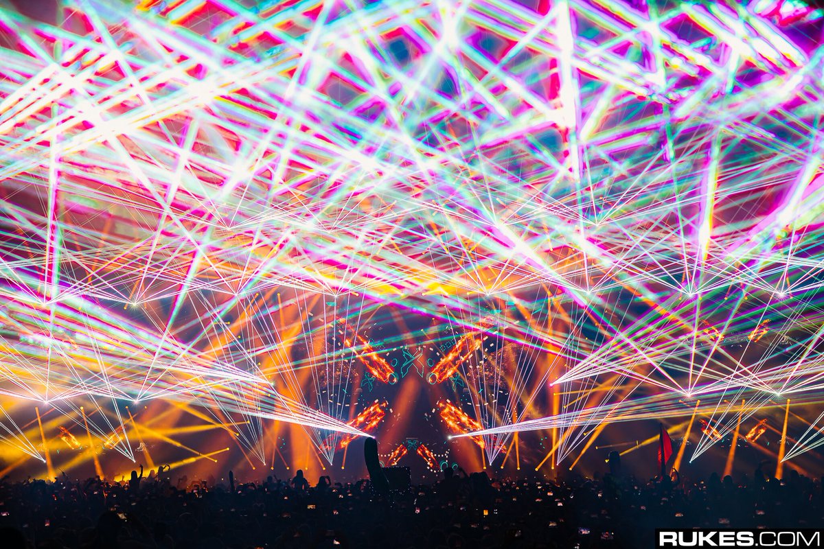 Excision's tweet photo. Missing thunderdome extra hard, can’t believe it was a year ago! Lemme see ur favorite videos from it! https://t.co/Xh6ZxzcBeO