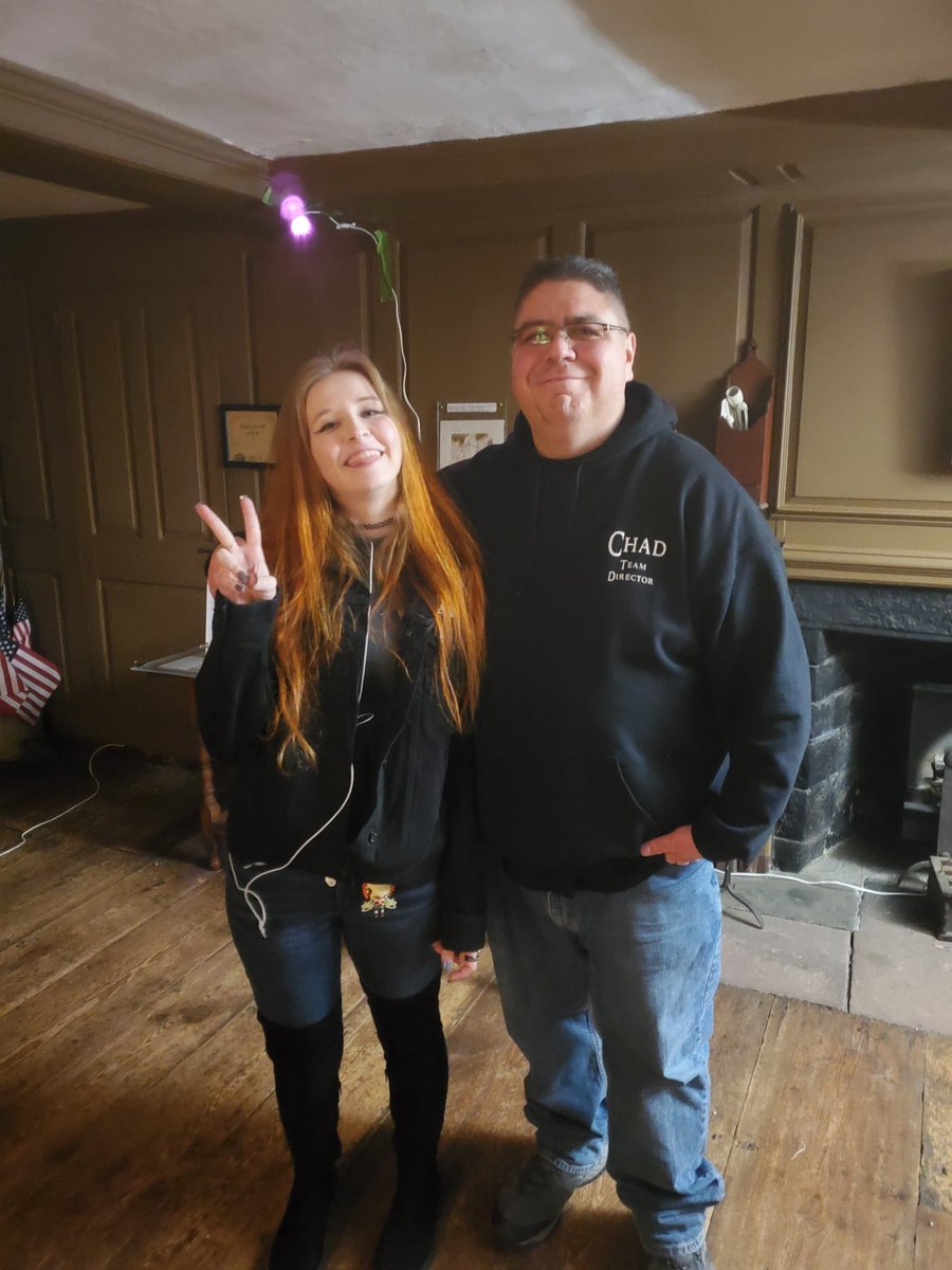 Arrowhead1945's tweet photo. Myself and Taylor from Crossing the Veil https://t.co/w5RzM053cD
