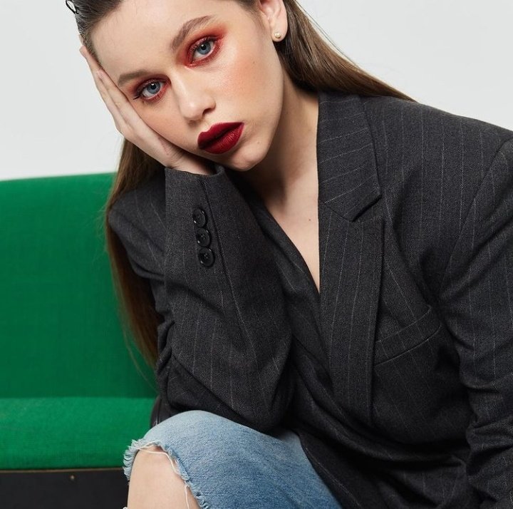 angelaxevab's tweet photo. es que esta persona es guapísima muero https://t.co/B6fM56ZA31