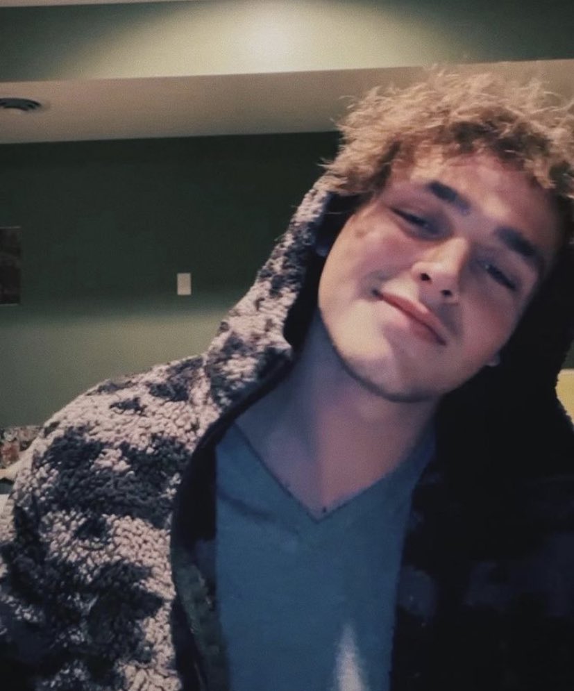 jonah marais as otters: a thread ♡