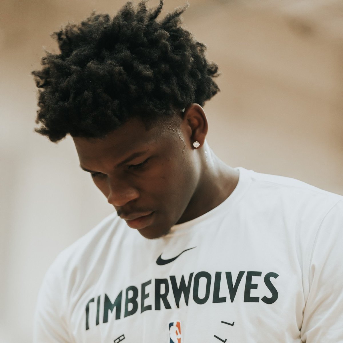 TimberEdwards's tweet image. Les doy la bienvenida a esta cuenta, ya la tenía pero solo subía boludeces. Ahora voy a hablar sobre NBA y rendirle culto a Edwards🏀. Rt se agradece 🤝