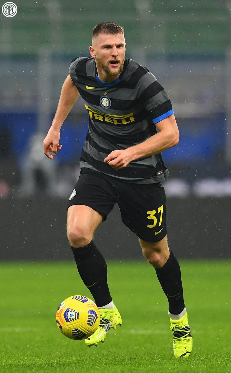 Inter_br's tweet photo. Nos 4 a 0 de ontem, o Benevento não deu um chute sequer ao nosso gol. SOLIDEZ 🚧💪
#InterBenevento #FORZAINTER https://t.co/yETksHpzX3