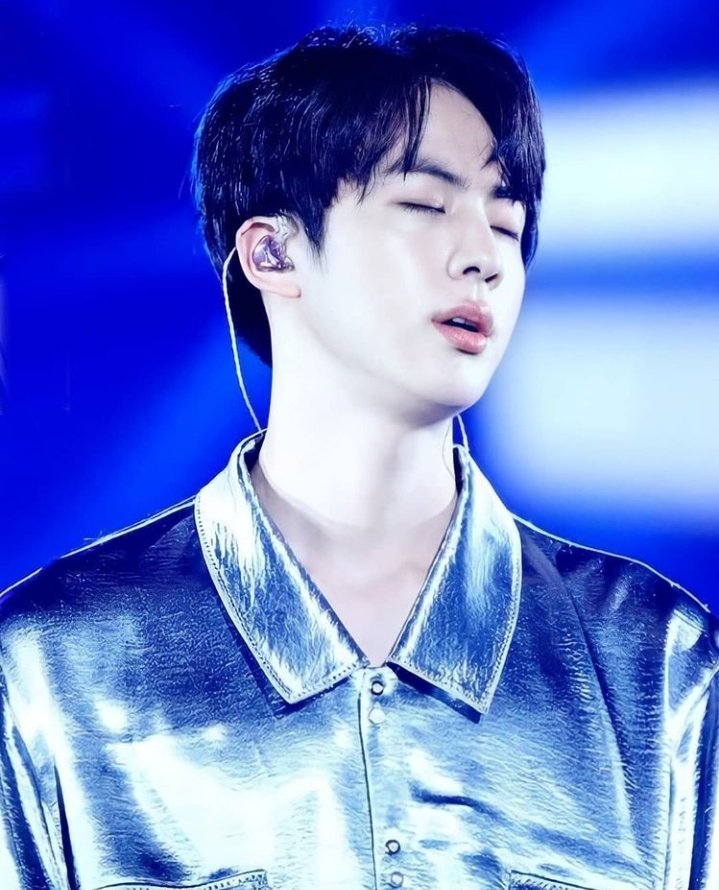 seokjinnie194's tweet photo. Follow me to the stars and the moon make the sky Blue.
.
.
#JIN #KIMSEOKJIN #seokjin #BTSJIN #BTSARMY #진 #석진 #김석진 #jinkook #taejin #jinmin #2seok #namjin #Yoonjin #WeLoveYouJin #Abyss10M #EATJIN #900DaysWithEpiphany #StreamFor_Jin #Actor_KimSeokjin #1600DaysWithAwake https://t.co/y8MboHTUme