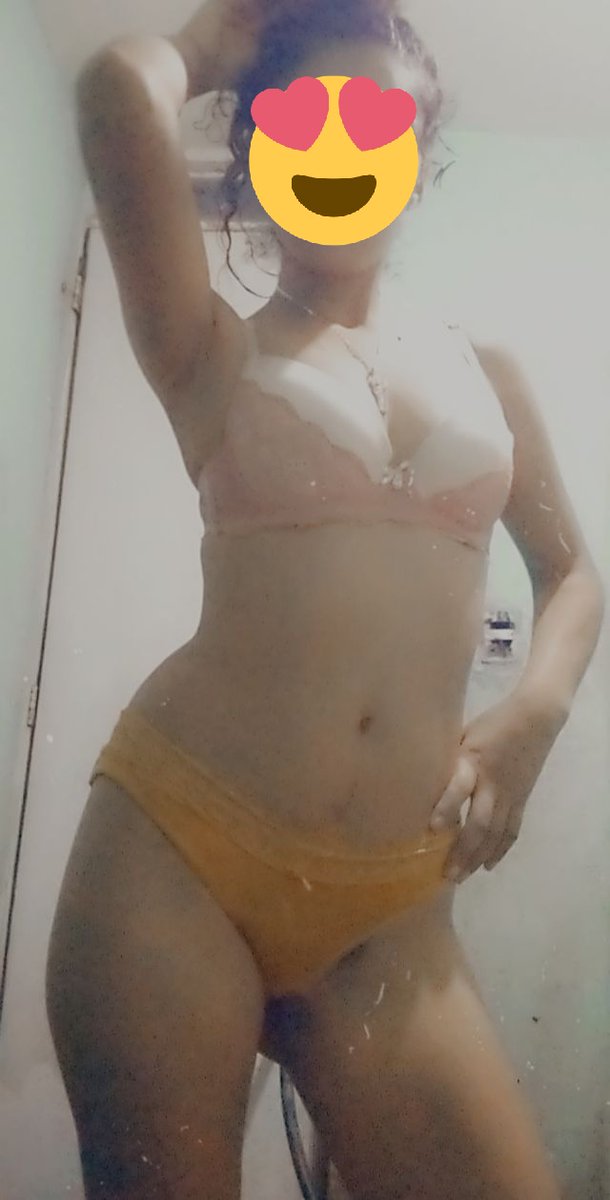 EscortNathi's tweet photo. Amigita nueva pregunta por ella flaquita bonita... Informes por whuatsap 4495813340 https://t.co/jpoqCPWcad