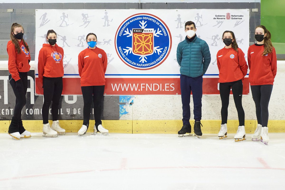 Hielo Español tweet media