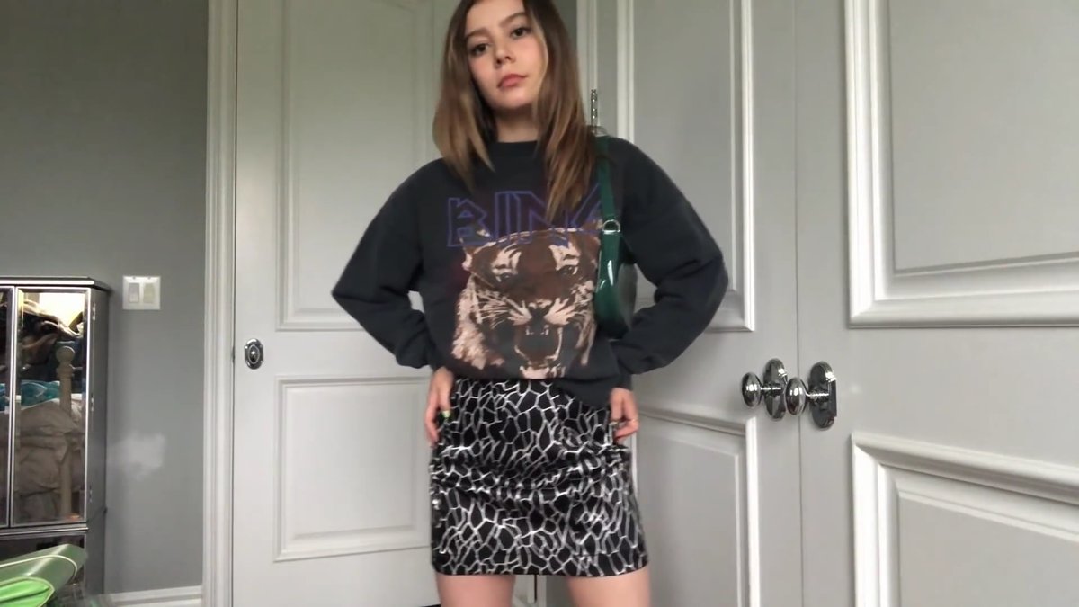 ghanneliusorg's tweet photo. Gallery Update: Try On Haul Youtube Video Screencaps Here:

https://t.co/51KvcI0sux

#ghannelius #ghanneliusfansite #fanpage #fansite #disneychannel #actress https://t.co/BDOBvEziri