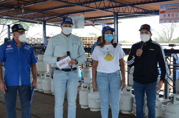 Gob_Guarico's tweet photo. #LoDijo📢 El Gobernador @josemvasquez Esta planta estará atendiendo a los municipios: El Socorro, Santa María de Ipire, José Félix Ribas, Pedro Zaraza, Juan José Rondón, Chaguaramas, José Tadeo Monagas, Leonardo Infante y otros.

#EnVenezuelaNosCuidamos https://t.co/o0wVoX9M7w