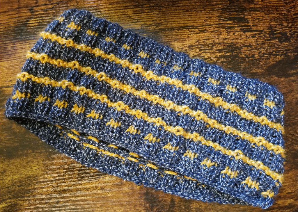 We finished a Proud Owl Striped Cowl on stream today! Thanks for stopping by while we discussed pronouns and the importance of respecting them. We sent the #OwlCrew to @aquarterghost !