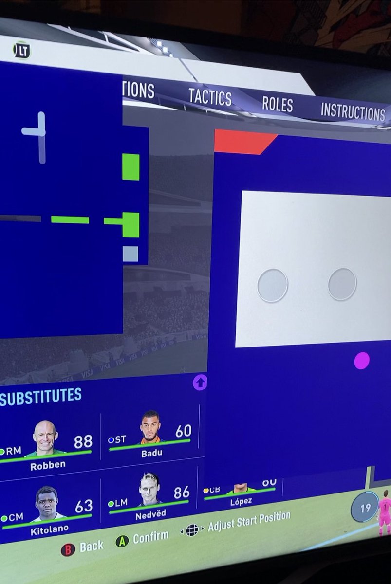 simsjinx's tweet photo. @EAHelp what’s ea going to about this I can’t finish off my weekend league games!! Lost the last 5 games as I can’t change formation or players !! https://t.co/nauDNuYSgD