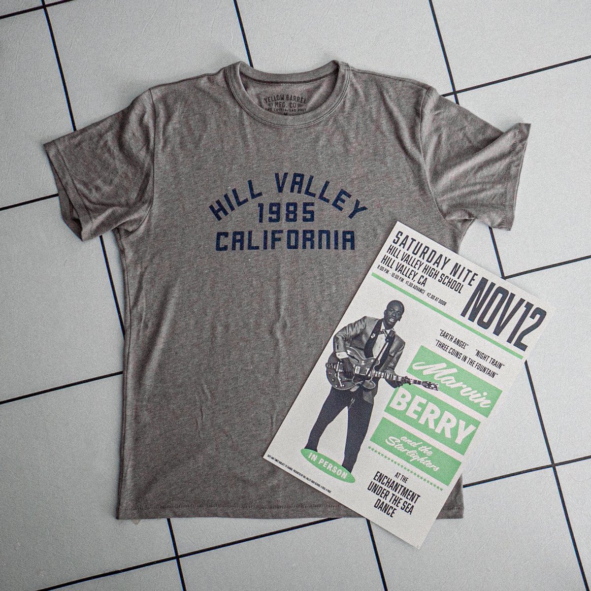 Yellow Barrel Mfg. Co. (@yellowbarrelmfg) on Twitter photo Hill Valley 85/55.
Two souvenirs from two different eras. An incredibly soft cotton/poly tee, and an 11x14 screen print poster made by the fine folks at <a href="/mamassauce/">Mama's Sauce</a> Hill Valley 85/55.
Two souvenirs from two different eras. An incredibly soft cotton/poly tee, and an 11x14 screen print poster made by the fine folks at <a href="/mamassauce/">Mama's Sauce</a>