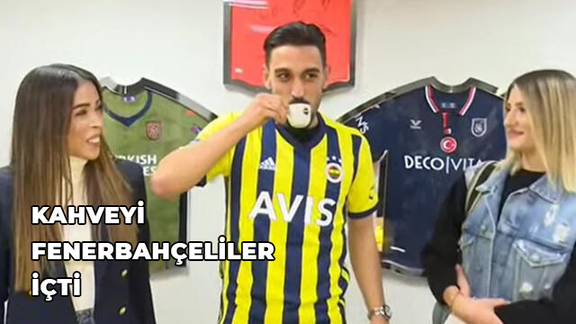 GazeteTan's tweet photo. #Fenerbahçe, transferin gözde ismi #İrfanCanKahveci için 2024 yılına kadar anlaşma sağladı. Fenerbahçe, #İrfan Can Kahveci transferi için görüşmelere başlandığını borsaya bildirdi. İrfan Can Kahveci canlı yayında formayı giydi

https://t.co/dia9typoOI https://t.co/iGJ4VNAQvS