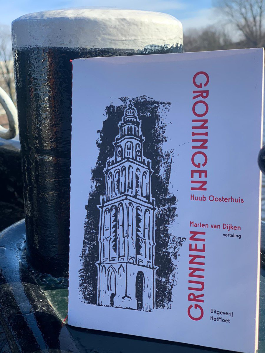 HuubOosterhuis's tweet photo. Ter gelegenheid van poëzieweek het gedicht van Allard Tammenga (10 jaar) uit Groningen. Het werd gepubliceerd op de eerste bladzijde uit de bundel Groningen/Grunnen - vorig jaar opnieuw uitgebracht. 
#kooplokaal #aardbevingengroningen #poëzieweek https://t.co/51VBzLYaoi