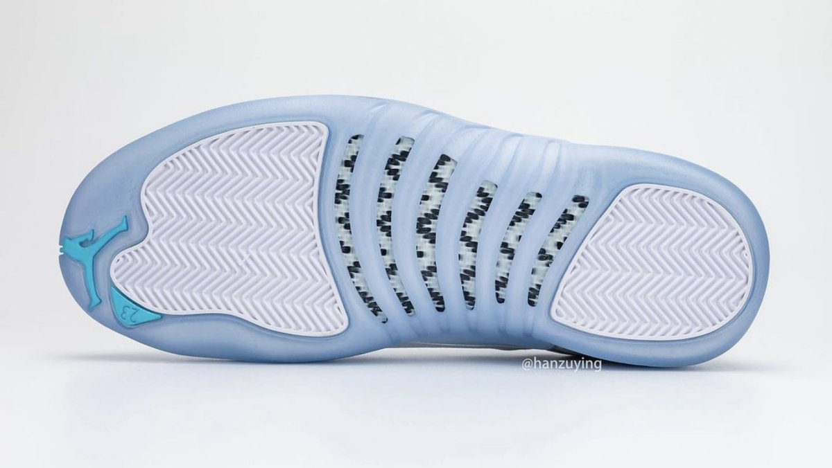 _23isBACK_'s tweet photo. Air Jordan 12 Low

Coming in April

https://t.co/Hpnd8nt1ha https://t.co/KwODigFxE9
