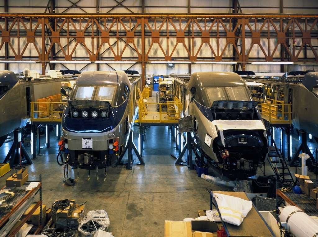 Le contrat permit de lancer la fabrication, sur le sol Américain, de 20 rames à grande vitesse Acela 2000 dotées d’une technologie pendulaire mise au point elle par Bombardier mais dont la technologie embarquée et le design sont directement repris de notre TGV  !