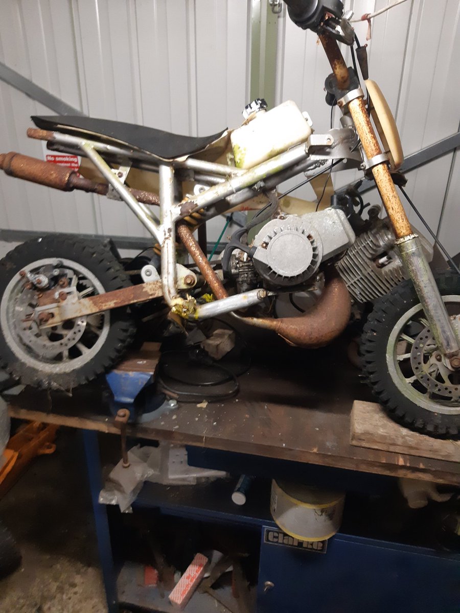 Colindoingstuff's tweet photo. The first video of the minimoto bobber chopper Project is now on my #YouTube channel #colinketleydoingstuff #minimotobobberchopperproject #minimoto #bobber #chopper #motorsport #motorbike #motorbikepowered https://t.co/7Ky7k4tOeS