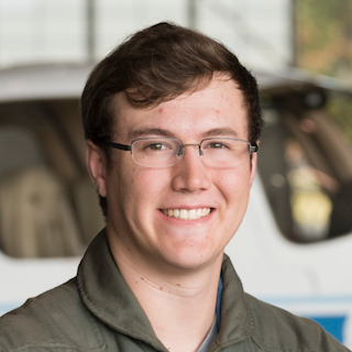Tanner Hayes ( @UnivOfNevada UG). Post-bac 2019-2021. Tanner has been working on spectral classification of icy and rocky surfaces of moons, including Dione and Luna. He is heading off in Feb to take up a @FulbrightPgrm Fellowship at Freie Universitat in Berlin. [37/n].