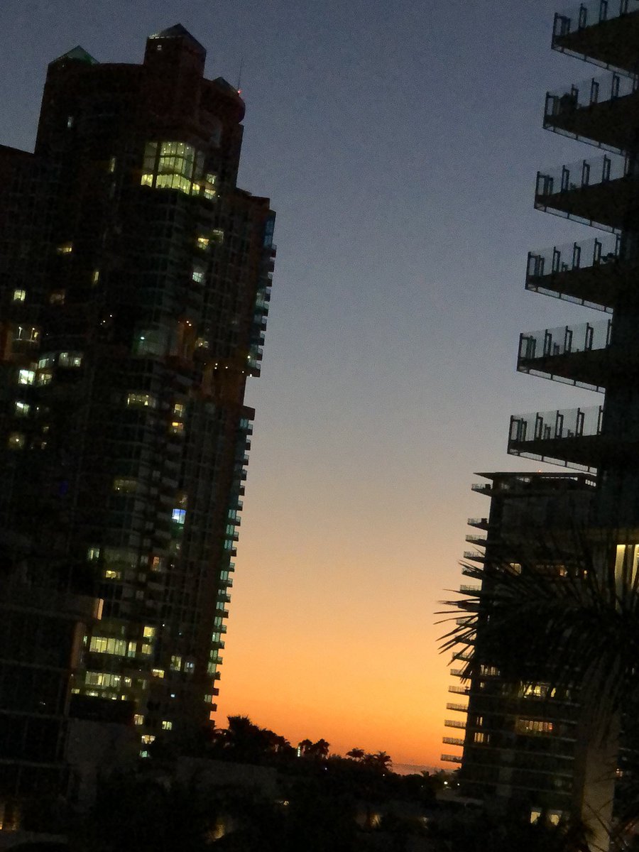 nytailors's tweet photo. #Miami #sobe #southbeach #Florida https://t.co/D6SbnjP2Yh