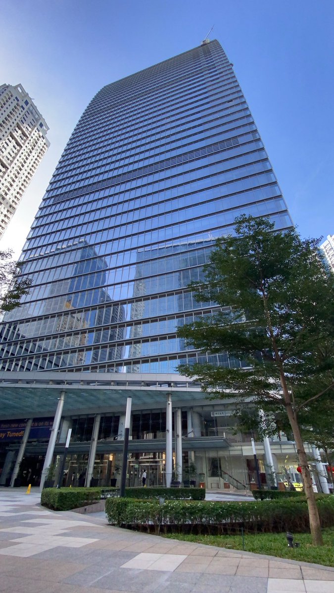 danielleroyon's tweet image. It’s a new day! 💙

TY for the warm welcome, @InsidePMI! 

#makehistory #pmftc #rise