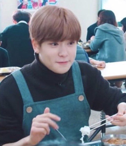 valentinhyun's tweet image. ᶜᵃⁿ ᶦ ʰᵃᵛᵉ ˢᵒᵐᵉˀ               ᵇᵘᵗ ᶦᵐ ʰᵘⁿᵍʳʸ ʲᵃᵉʰʸᵘⁿ