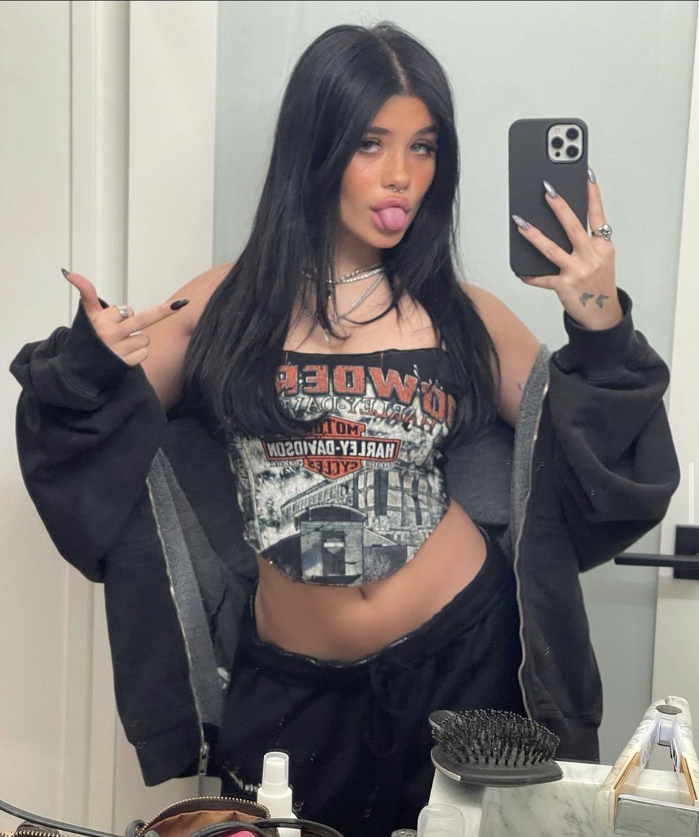 nessesx's tweet image. Apocalypse- cigarettes after sex