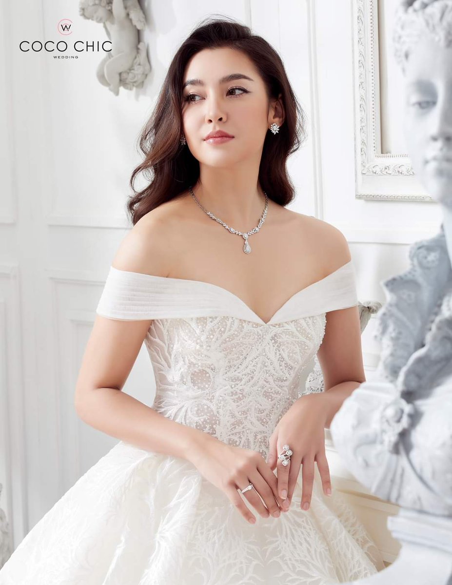 we_arebellaclub's tweet photo. คอลเล็กชั่นใหม่ชุดเจ้าสาว Coco Chic Bridal 2021 โรแมนติก สวยสดใส โดยนักเเสดงหญิงยอดนิยม " #เบลล่าราณี " ได้ให้เกียรติร่วมงานในเเฟชั่นเซ็ทปกนี้ ขอขอบคุณนิตยสาร #WeddingCreation

Cr. FB : Coco Chic Wedding
#bellacampen 
#WeddingCreationMagazine https://t.co/IBhRcD63Cp