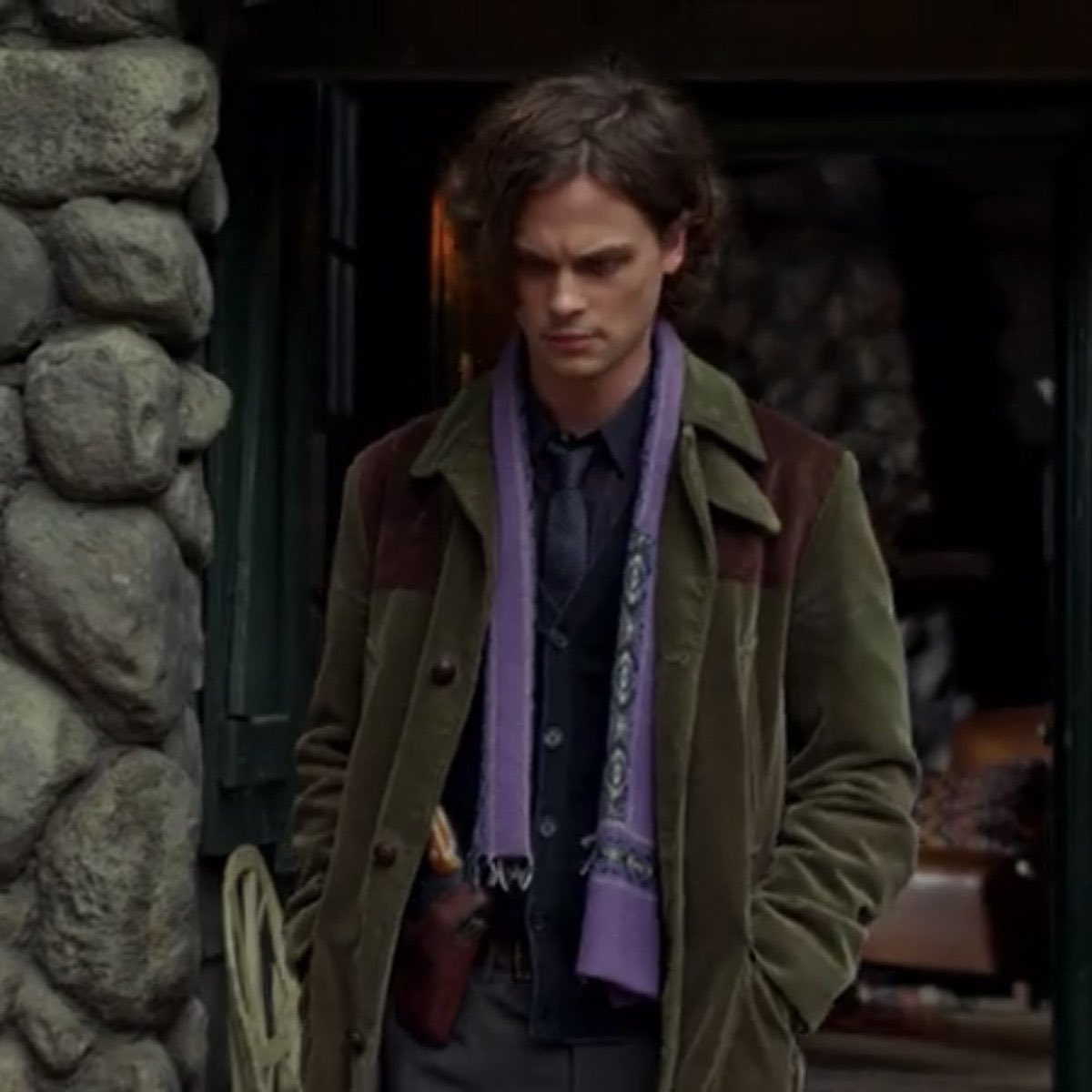 reidsresearch's tweet image. i’m thinking about reid and his purple scarf