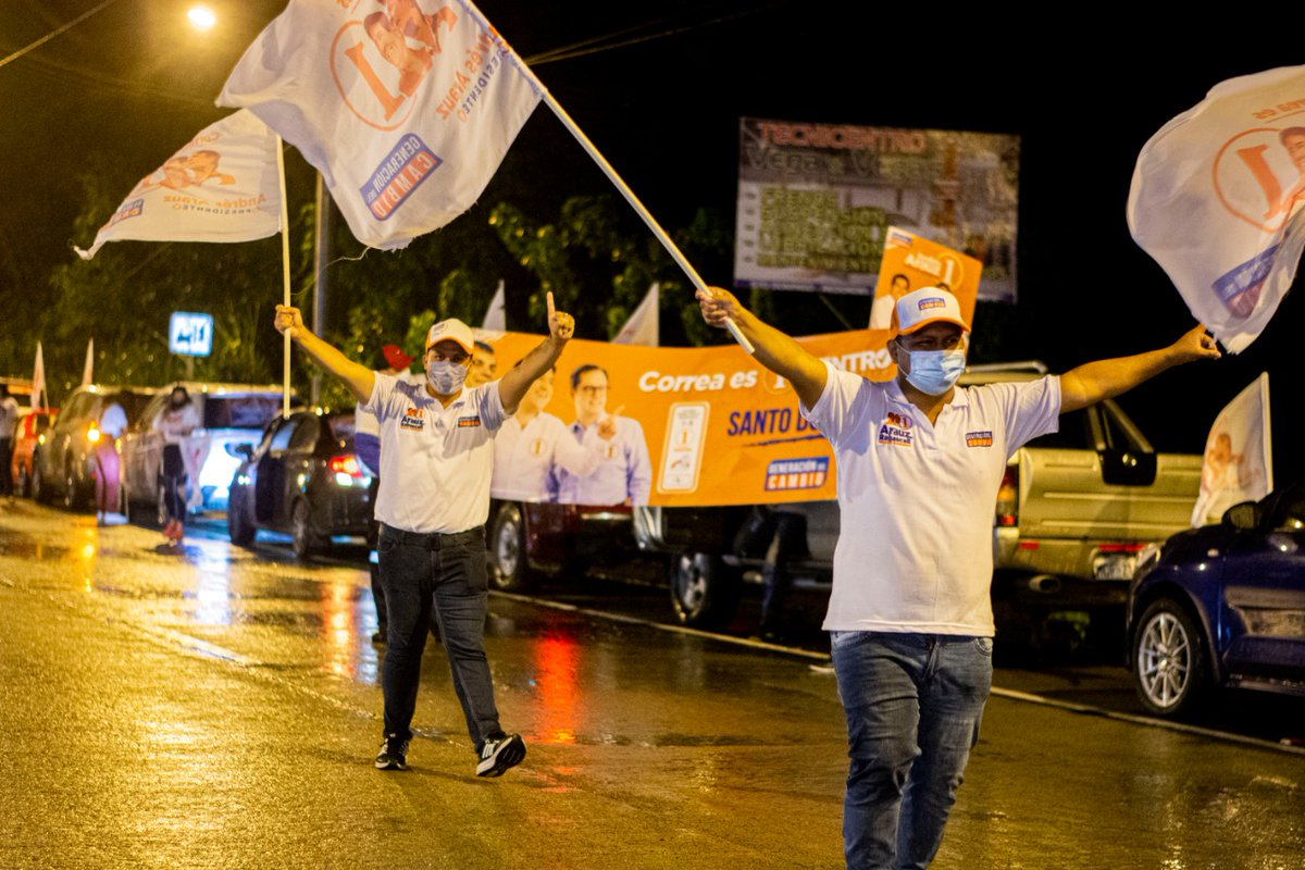 GC_Ecuador's tweet photo. Los días de descanso no existen para La Generación del Cambio , desde Santo Domingo unidos por un solo objetivo, @ecuarauz presidente es lo que quiere mi gente. https://t.co/RwfzWusz85