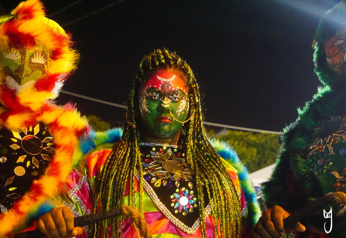 exploretrinidad's tweet image. Carnival, I Love You 🇹🇹♥️ by Renella Alfred (Thread)

Cover Photo by: Marissa Yung Lee

I’m the daughter of Ronald Alfred, the original Whipmaster. We’re the fourth generation, starting from my great grandfather and originally from South India.