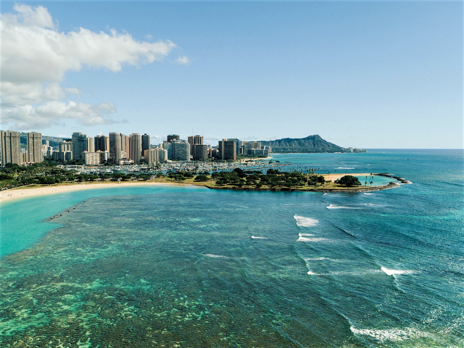 ハワイ州観光局 公式 マラマハワイ 地球にやさしい旅を Aloha Kakahiaka おはようございます 今日から2月ですね 今月もpc用のハワイの壁紙カレンダー3か月分を公開しました おうち時間や仕事時間をハワイ気分でお過ごしください